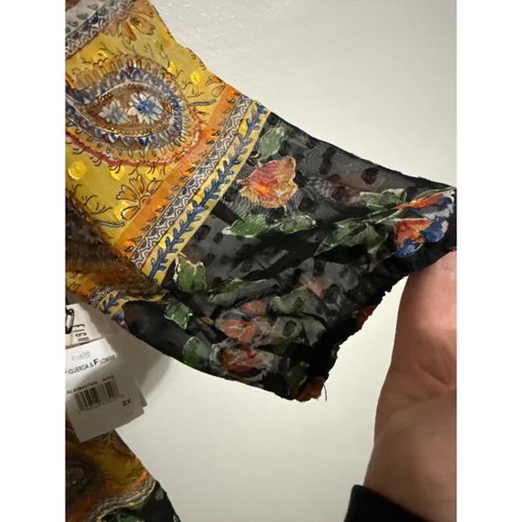 Figueroa & Flower Women 2X Floral Paisley Metallic Blouse Ivory Yellow NWT - Picture 4 of 5